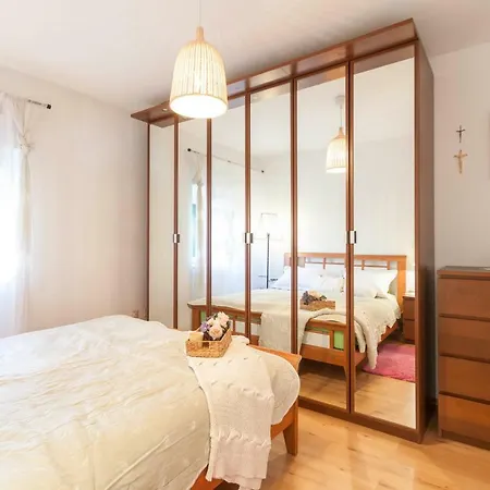 Penthouse Slavija Apartment Makarska
