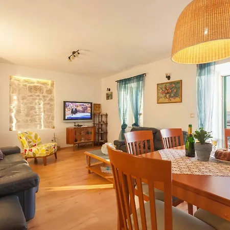 Penthouse Slavija Apartment